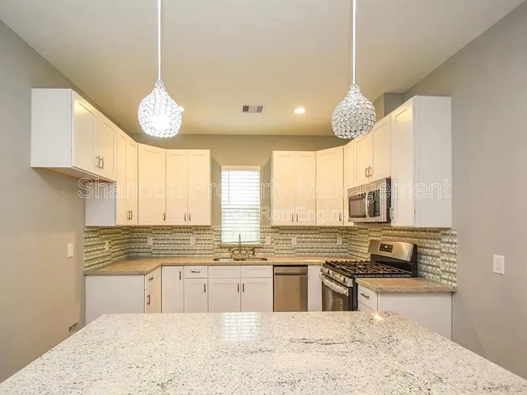 7941 Sparta St — Photo 18