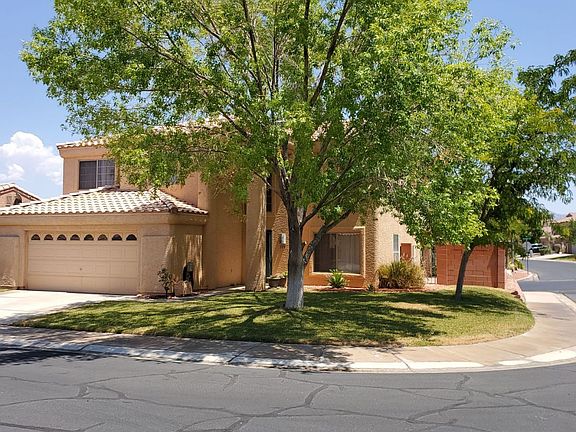 2nd image of 520 Ruby Dr