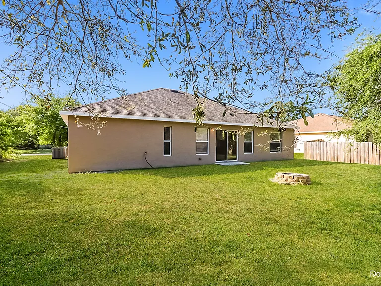 1219 SW Eleuthera Ave — Photo 14