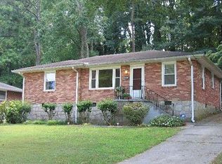 898 Scott Cir, Decatur, GA 30033