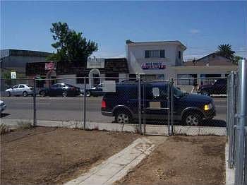 1st image of 3545 Fairmount Ave