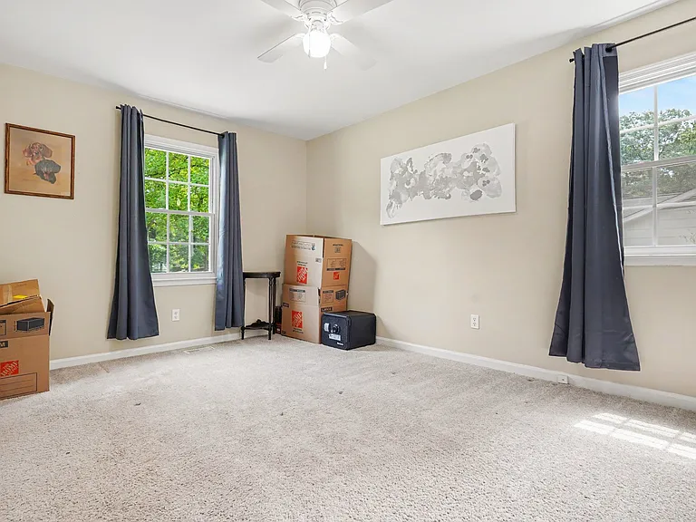 605 Sawmill Rd — Photo 17