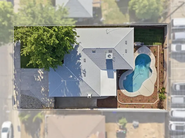 821 W Fairmont Ave, Clovis, CA 93612