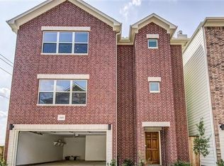 11606 Main Pine Dr, Houston, TX 77025