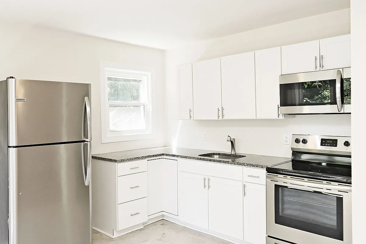 Building Photo - 616 Rock Creek Rd #D