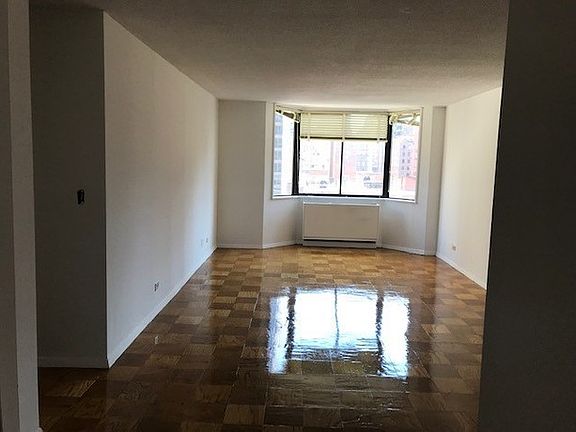 5th image of 429 E 52nd St APT 29J