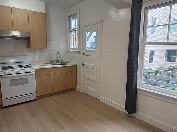 2nd image of 1218 26th Ave APT 104