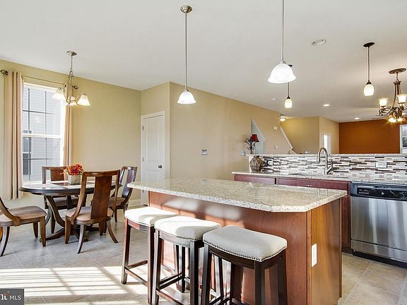 5th image of 1324 Carrick Ct