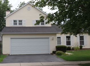 249 Commonwealth Dr, Bolingbrook, IL 60440