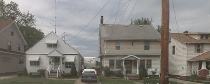 2nd image of 725 Notre Dame Ave