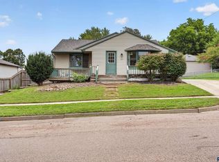3108 E 19th St, Sioux Falls, SD 57103
