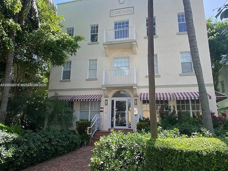 1244 Pennsylvania Ave #103 — Photo 11