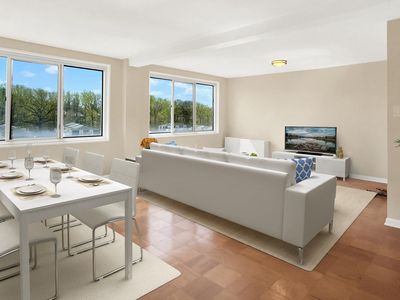 10201 Grosvenor Pl APT 1025, Rockville, MD, 20852