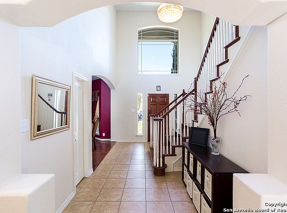 4th image of 503 Wildberry Ct