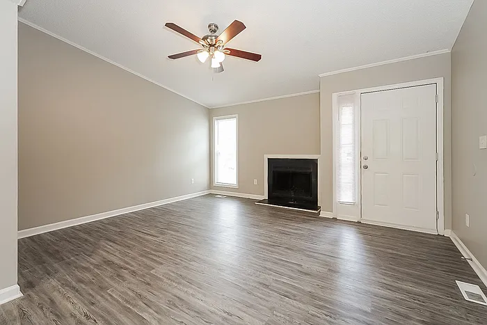 3 bed, 2.0 bath, 1183 sqft, $1,595 — Photo 4