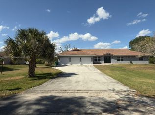 16911 SW 66th St, Southwest Ranches, FL 33331