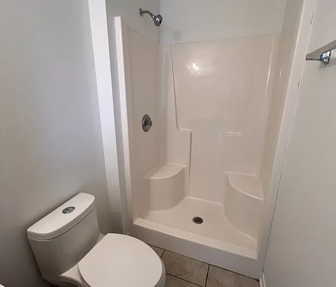 2220 Kemble Ave #2A — Photo 12