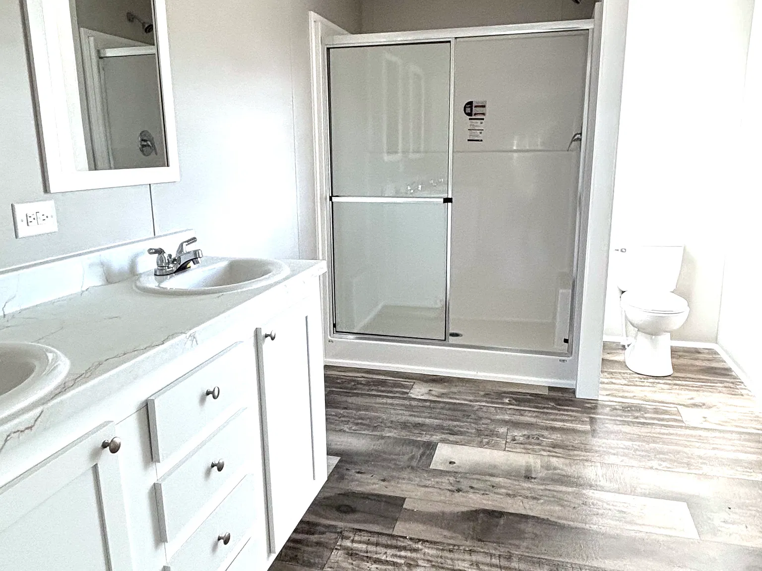 3 bed, 1248 sqft, $2,400 — Photo 3