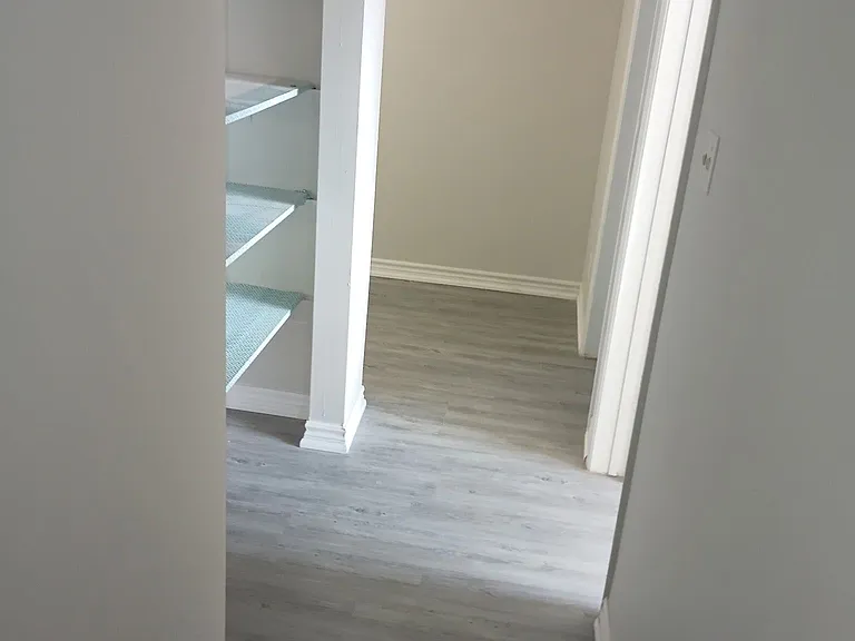 1128 Upper Wellington St #12 — Photo 7