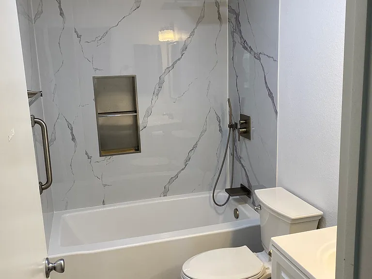 10702 Dabney Dr — Photo 7