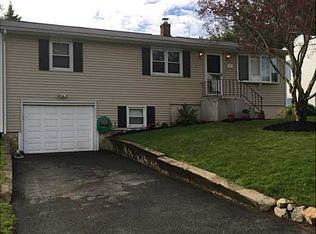 7 Johnson Ave, Johnston, RI 02919