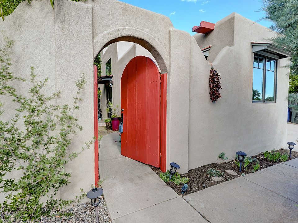 1st image of 2921 Calle Del Res