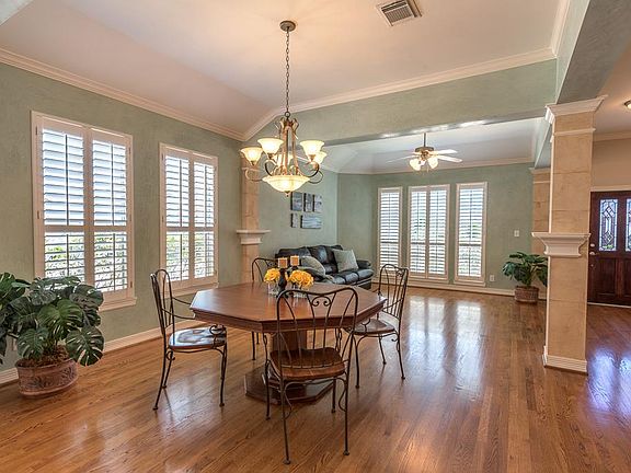 4th image of 1240 Seamist Dr