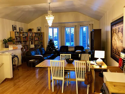 Rented by Peter Ashe | media 17