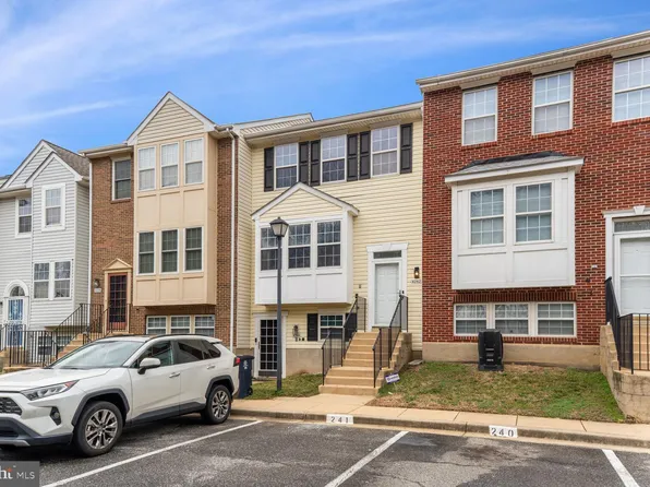 4242 Applegate Ln #6, Suitland, MD 20746