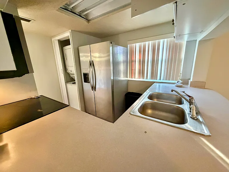332 Caribbean Dr — Photo 16