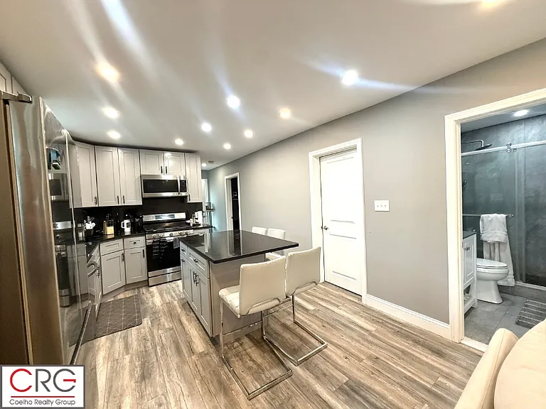 14 Vermont Ave #3 — Photo 12