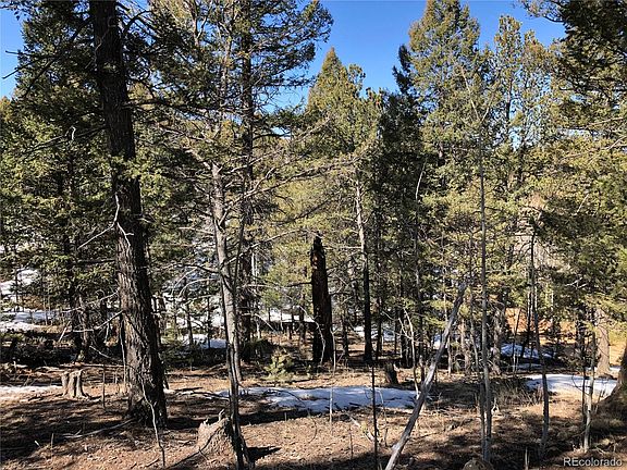 5th image of 320 Saguache Dr