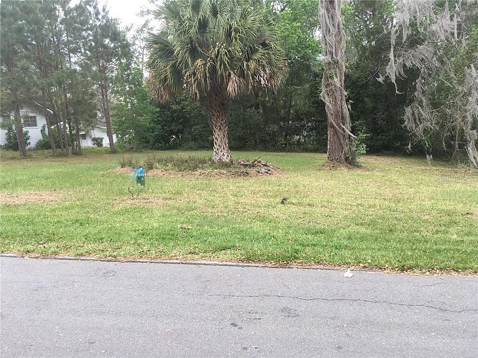 1st image of 1600 NE 15th Ave