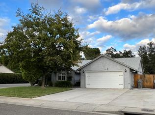 5509 Mill Pond Ln, Redding, CA 96001
