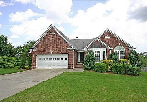 1st image of 971 Fairmont Park Dr