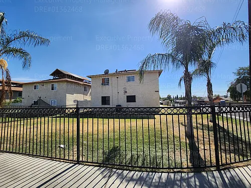 1303 Bernard St. Photo 1
