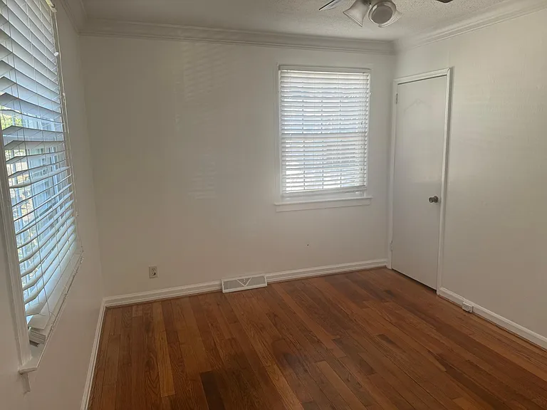 4810 Chesterfield Rd — Photo 10