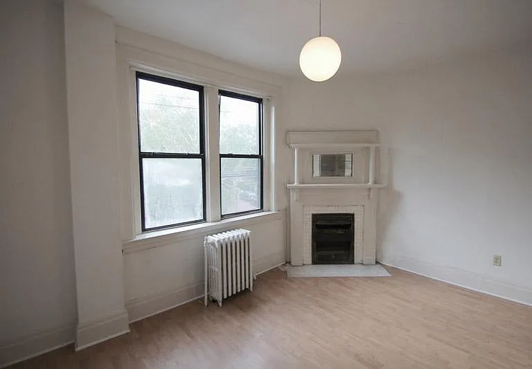 200 Kelly Ave #2 — Photo 4