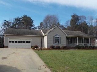719 Pine Hill Dr, Granite Quarry, NC 28146
