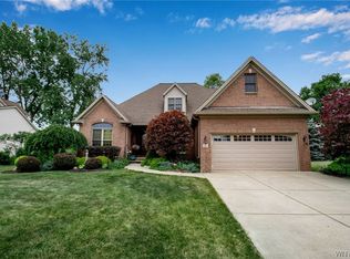 54 Ashworth Ct, Amherst, NY 14228