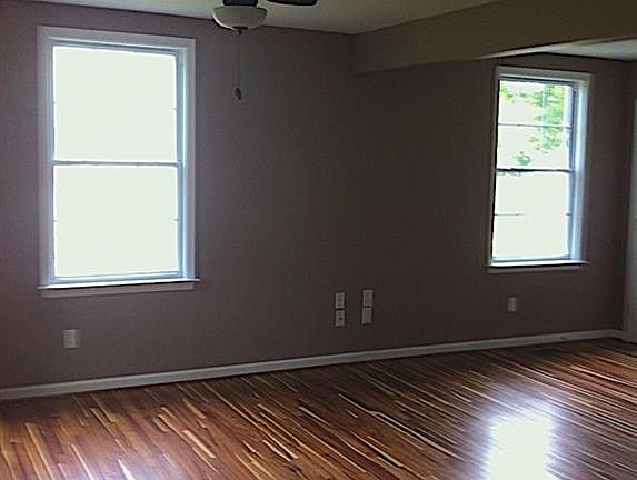 3rd image of 3402 Commonwealth Ave