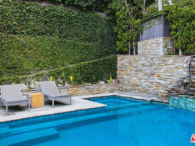1655 N Crescent Heights Blvd — Photo 9