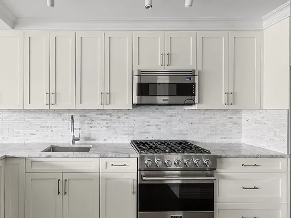 625 Main St Unit 413, New York, NY 10044