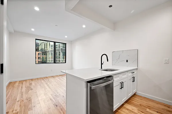 Rented by Living New York | media 25