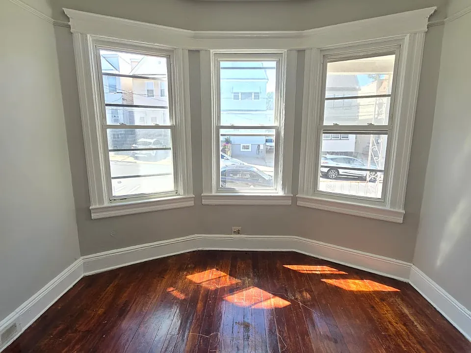 314 Armstrong Ave #1