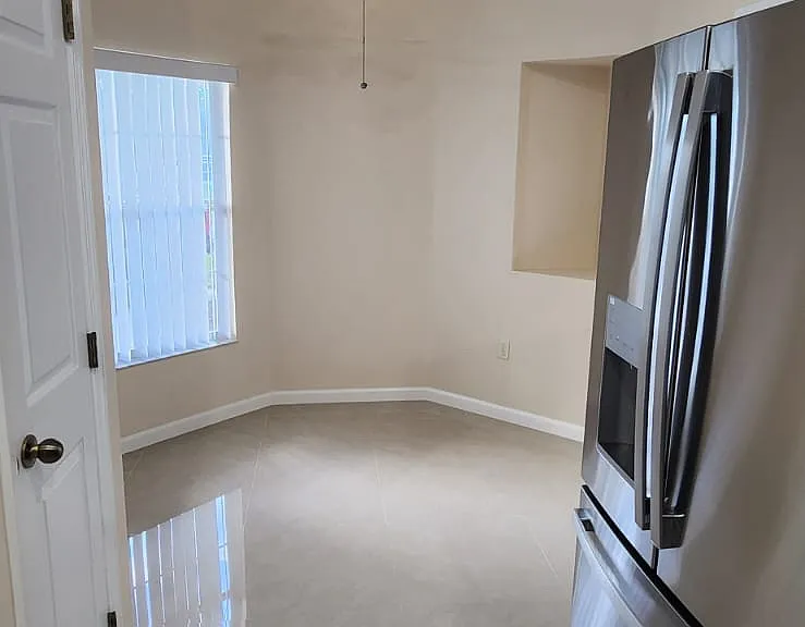 466 Marion Oaks Trl — Photo 7
