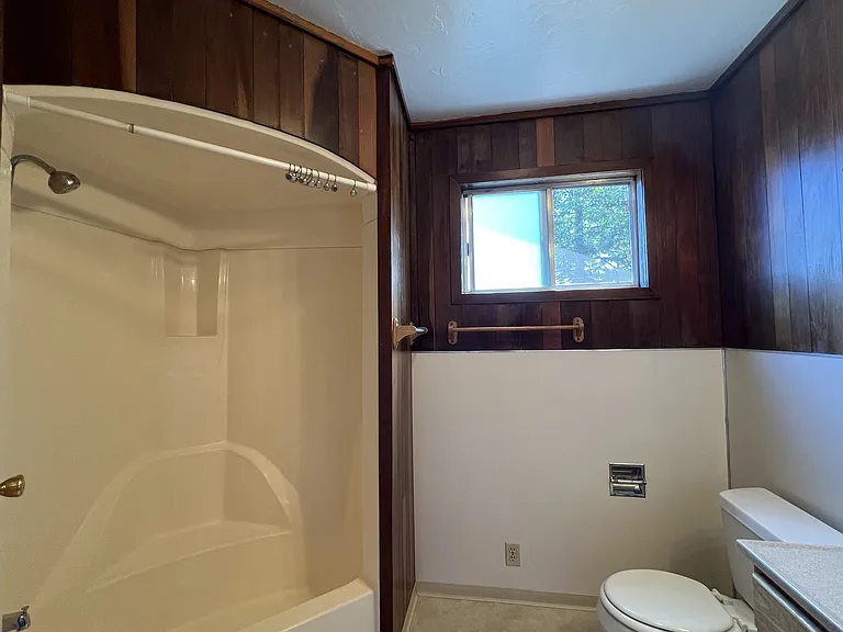 1268 Fernwood Dr — Photo 12