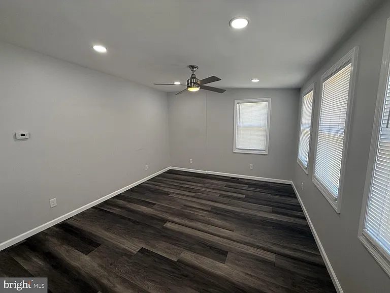 383 Johnson Ave — Photo 23