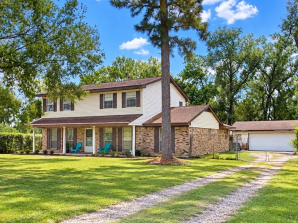 8035 Redbird Ln, Houston, TX 77044