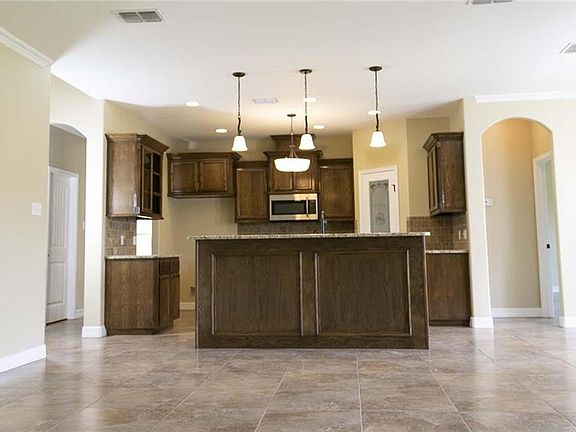 5th image of 2709 Gold Rush Ln